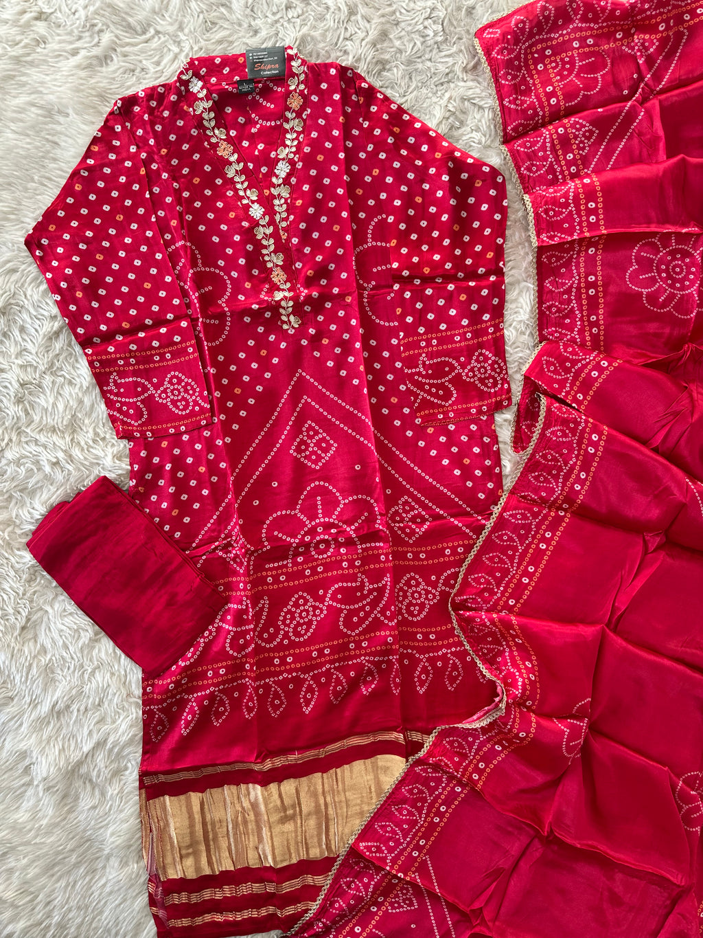 Gazi Silk Kurti Pant Dupatta Set