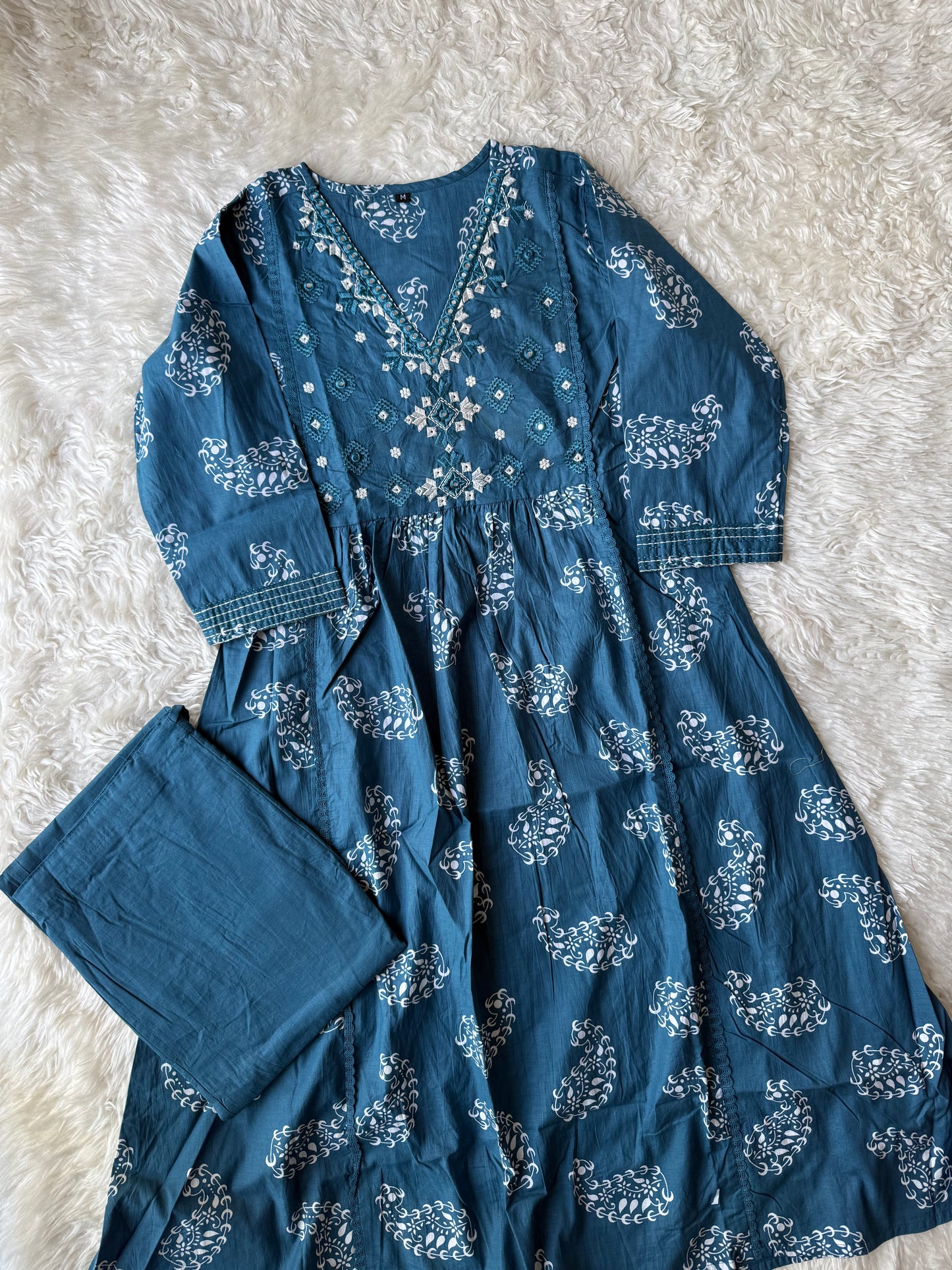 Cotton Thread Work Kurti Pant Set