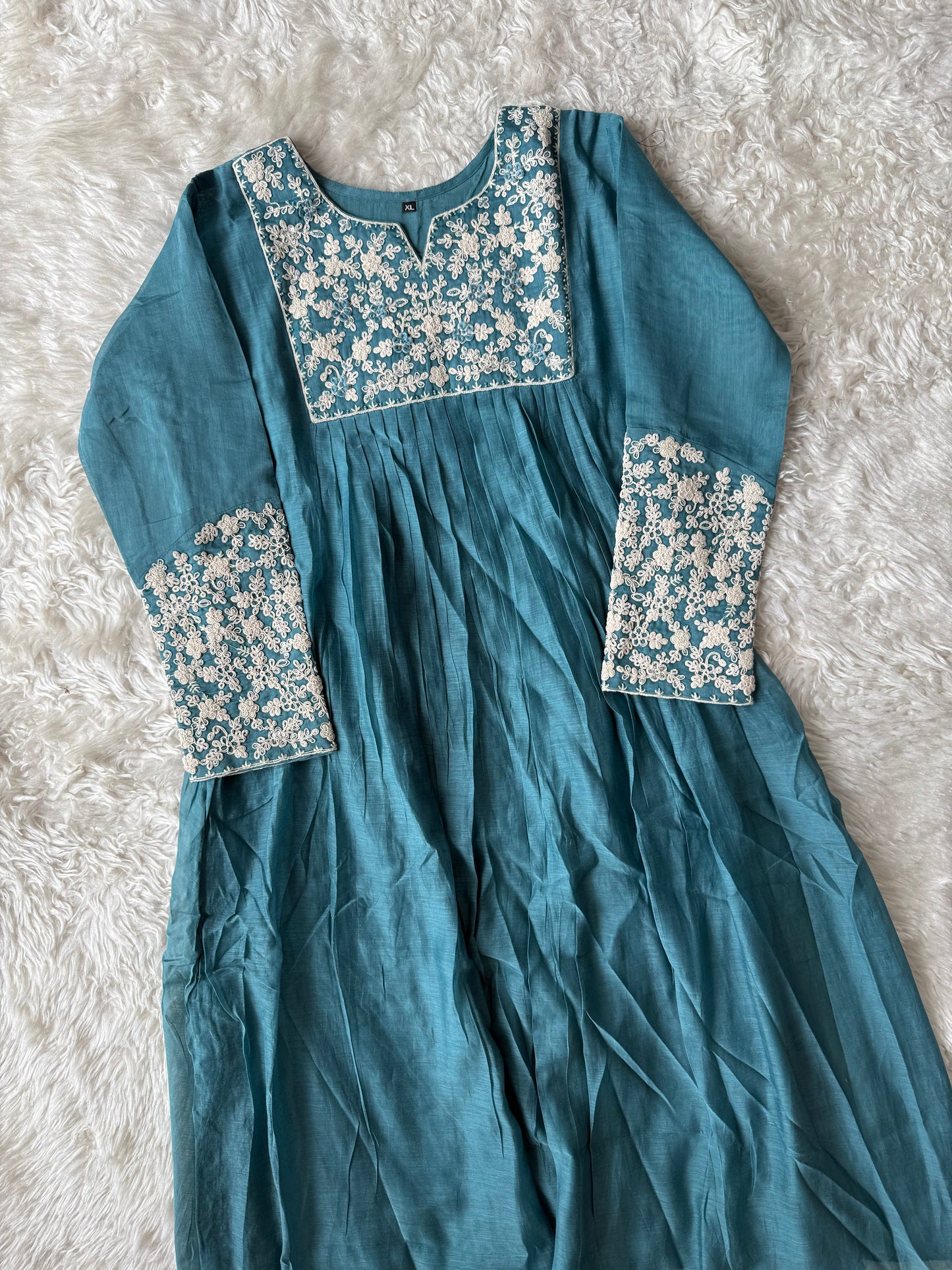 Mul Chanderi Kurti Pant Dupatta Set