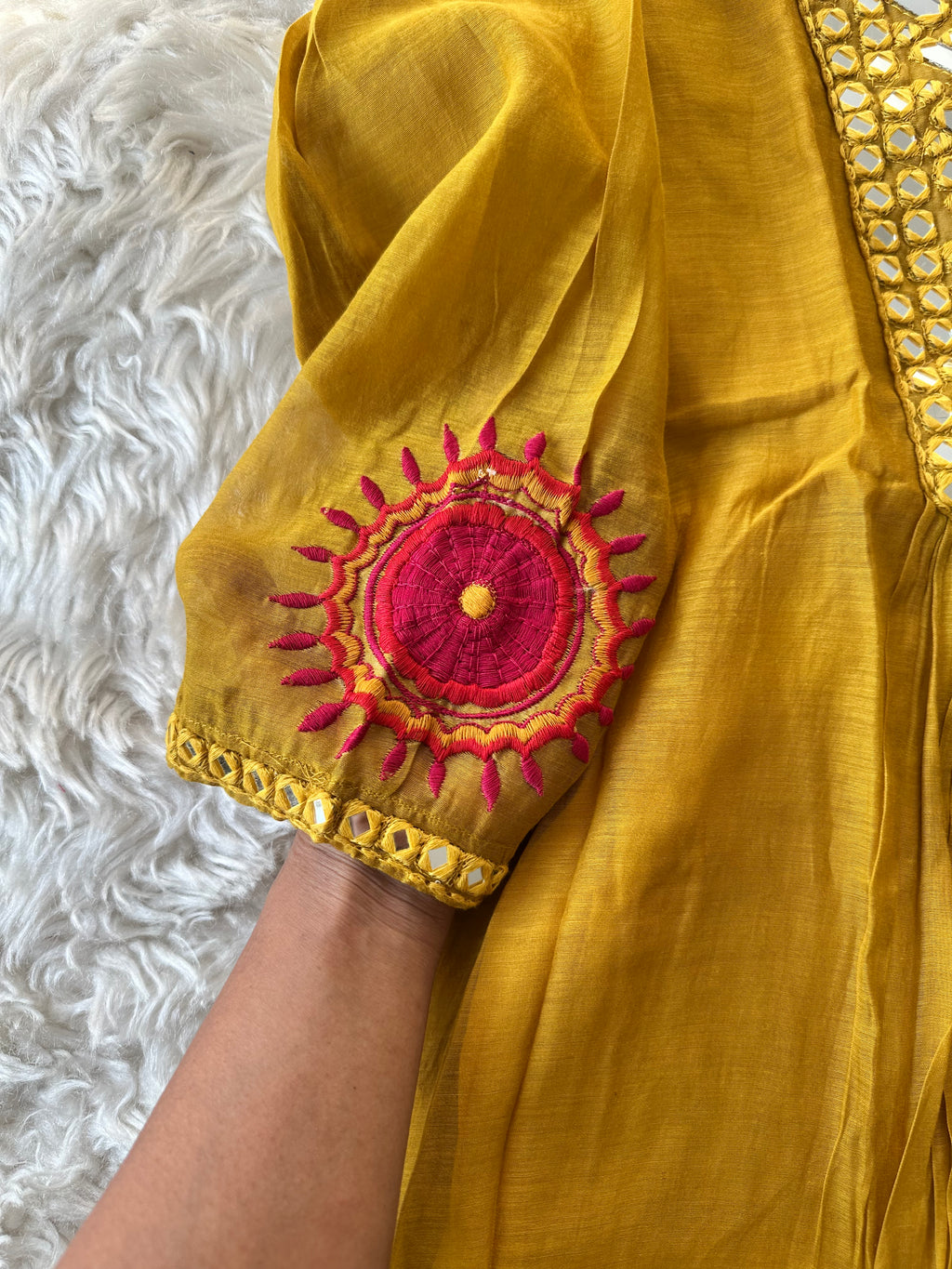 Mul Chanderi Kurti Pant Dupatta Set