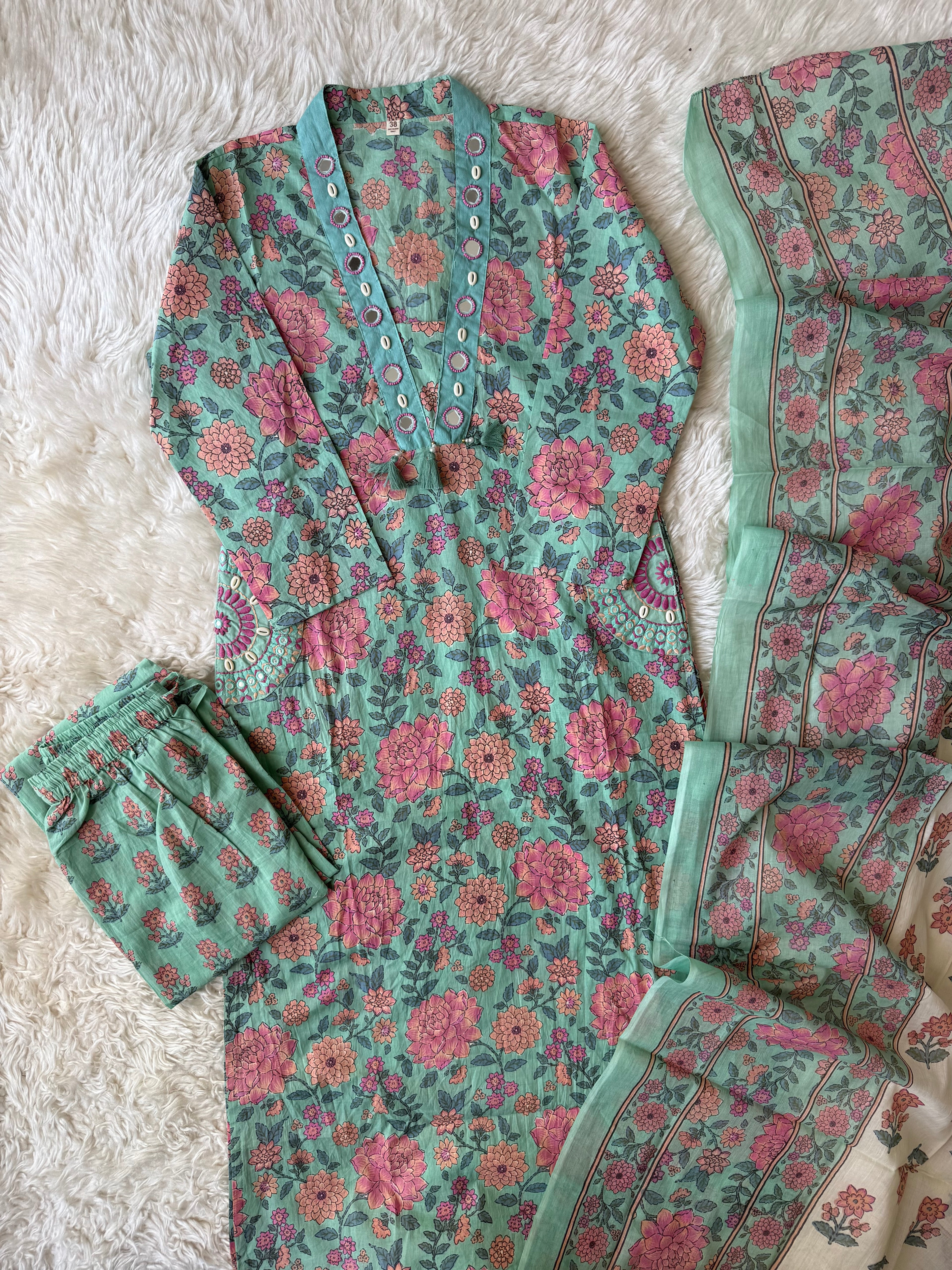 Premium Cotton Pocket Details Set