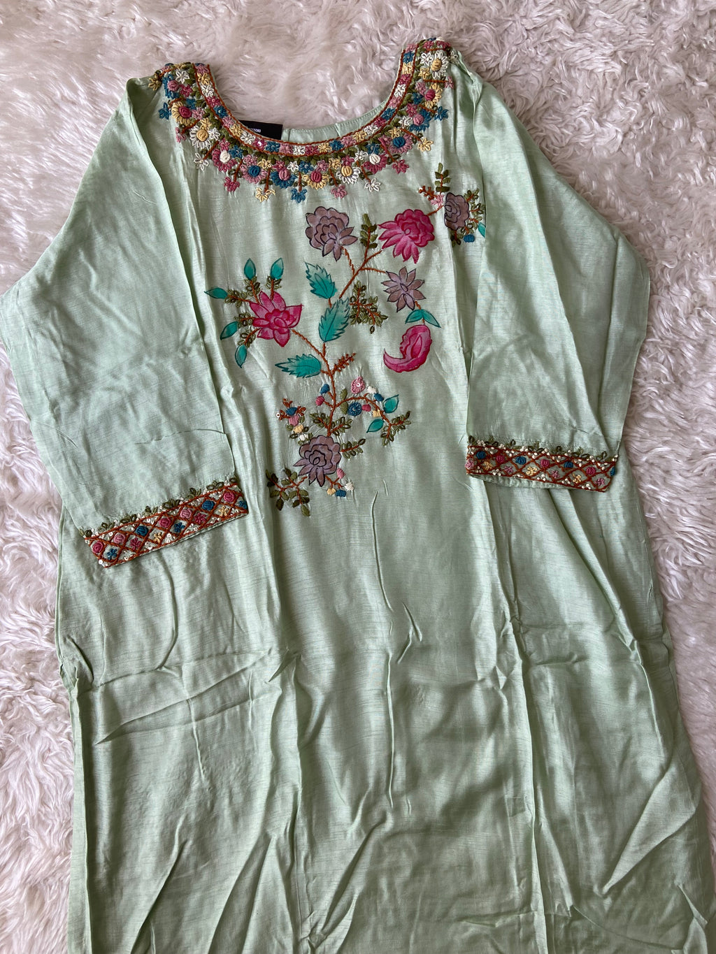 “Plus size” Dola Silk Embroidery Kurti Pant Dupatta Set