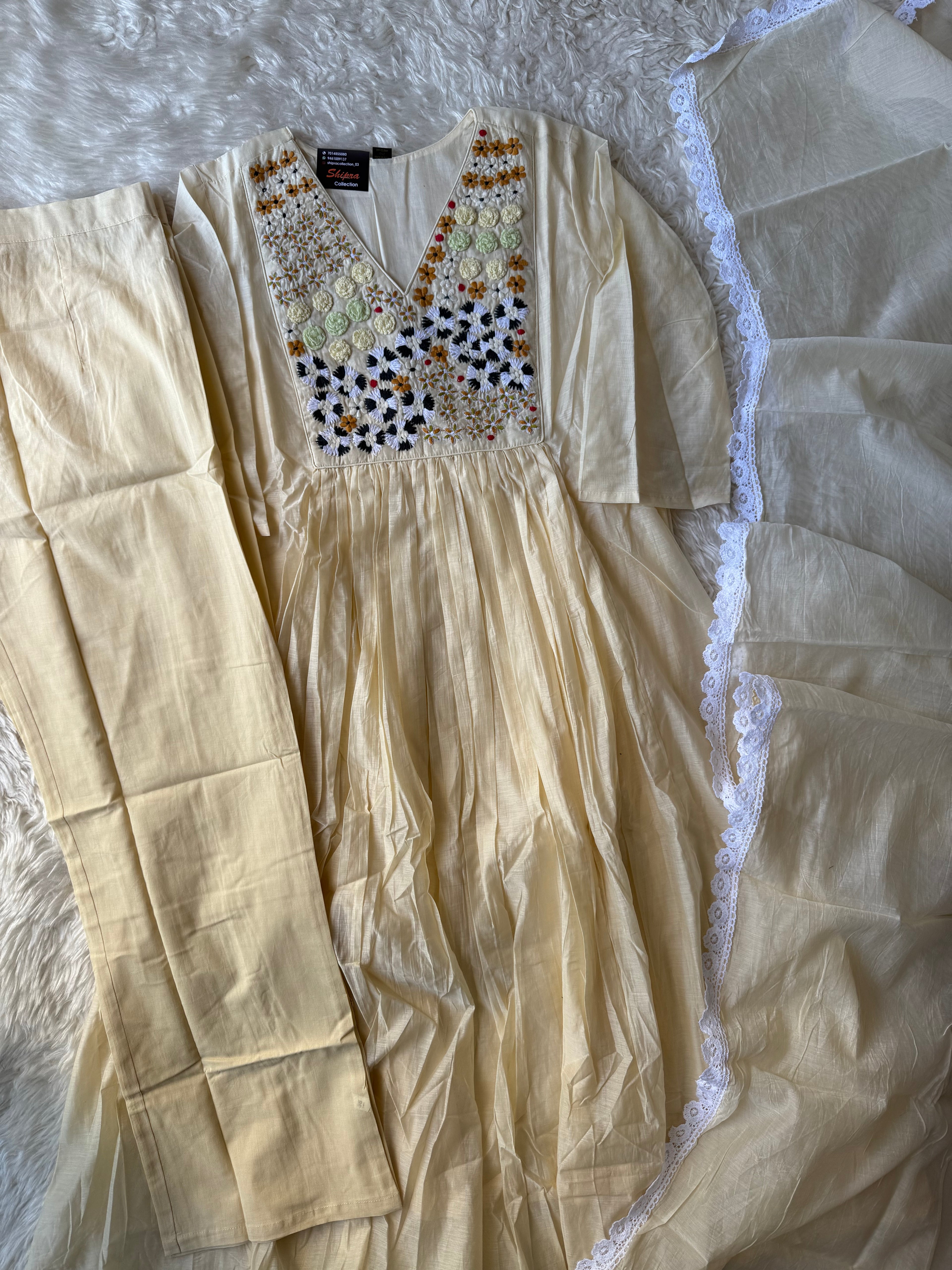 Pure Mul Chanderi Kurti Pant Dupatta Set