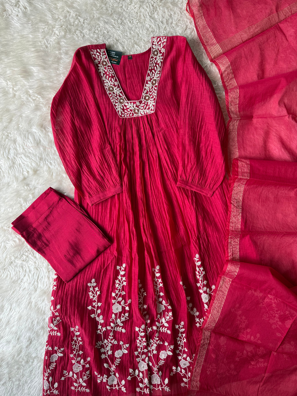 Mul Chanderi Kurti Pant Dupatta Set