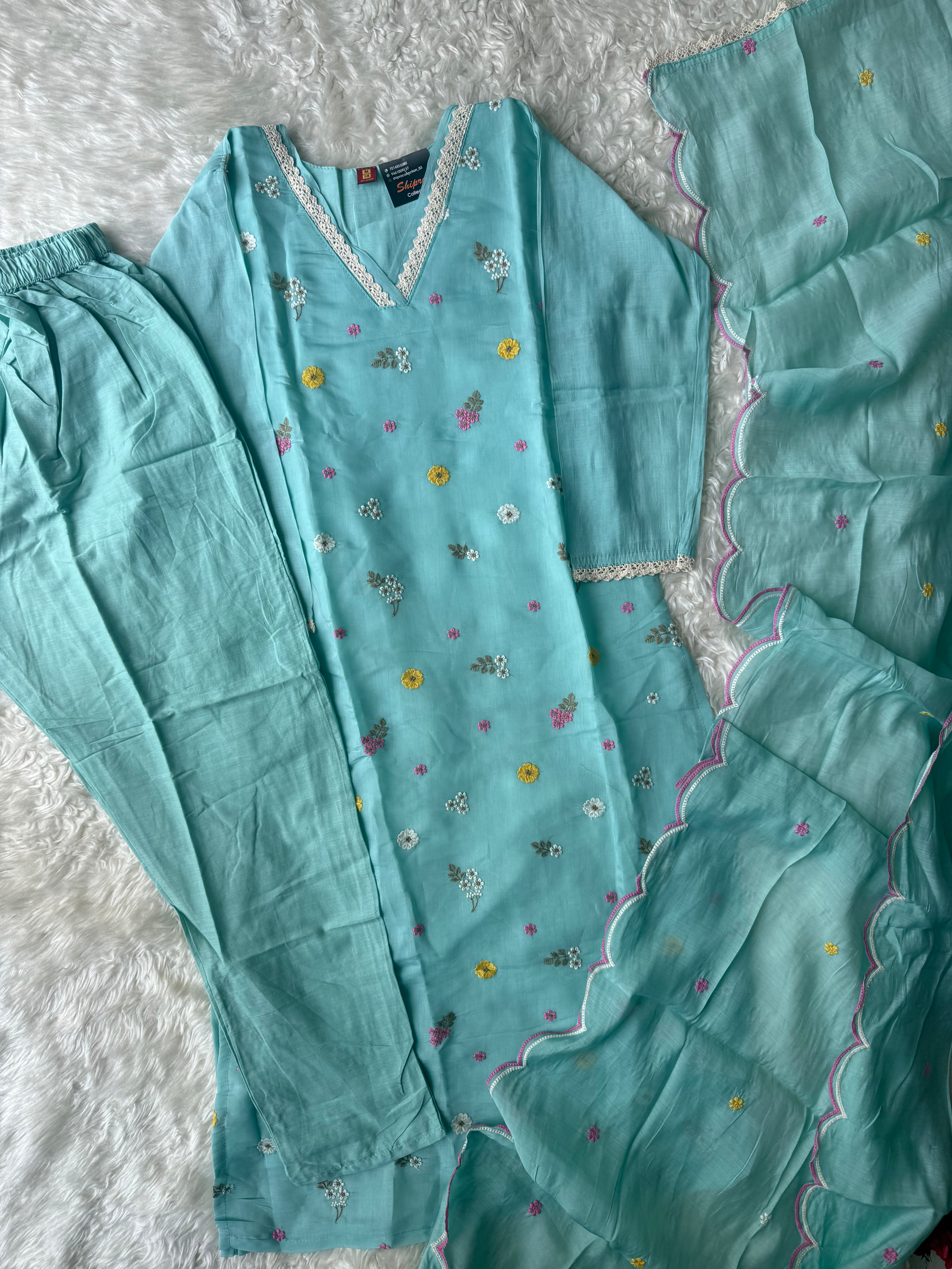 Mul Chanderi Kurti Pant Dupatta Set