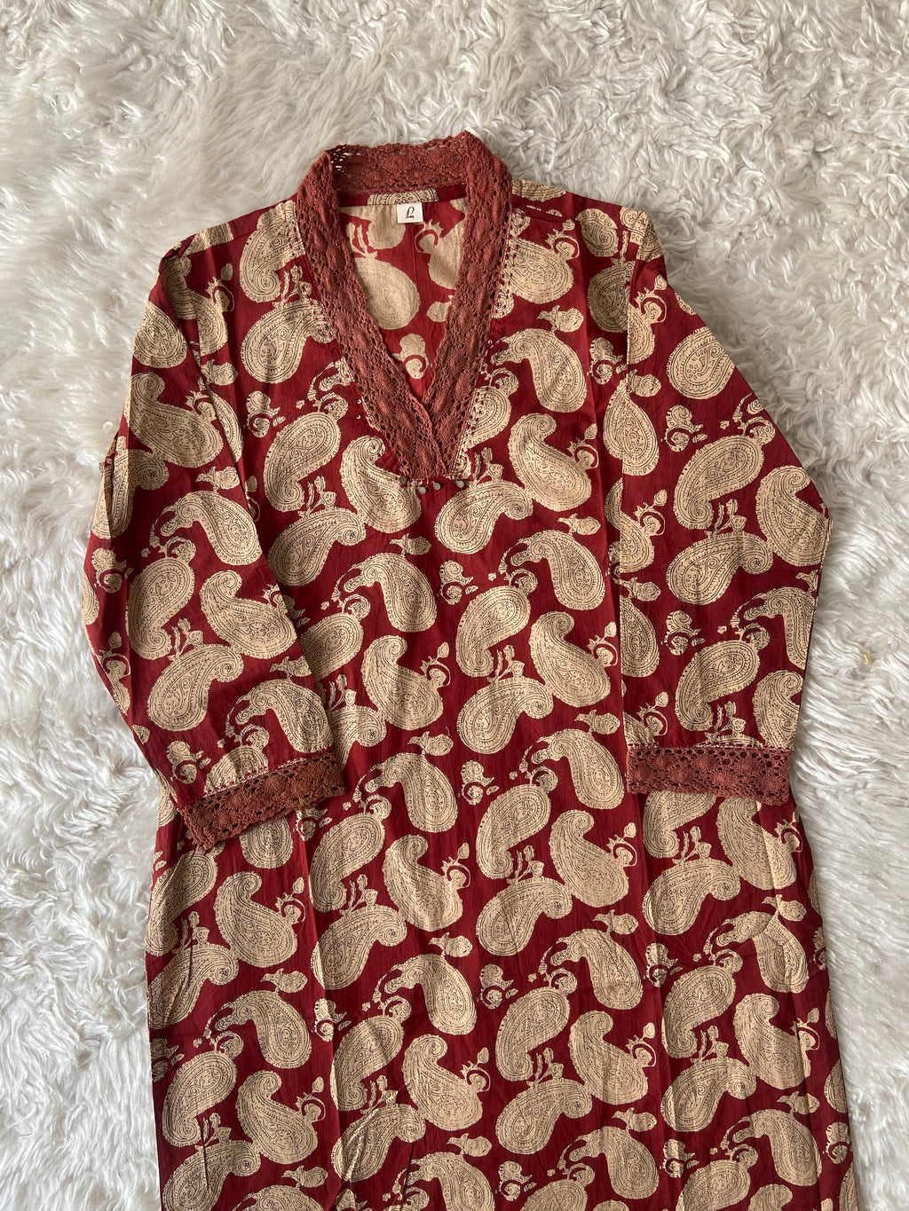 V-Neck Lace Details Kurti