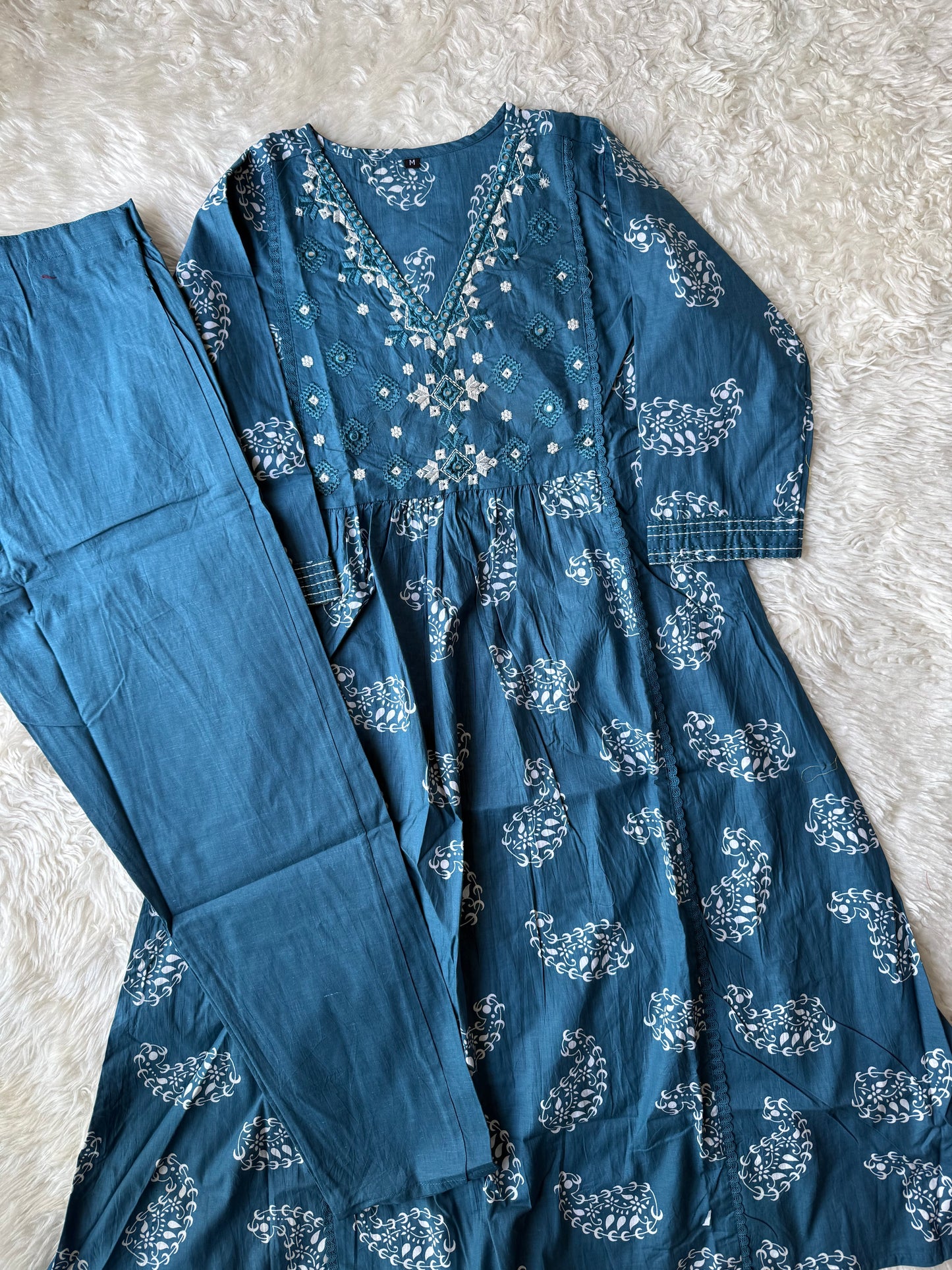 Cotton Thread Work Kurti Pant Set