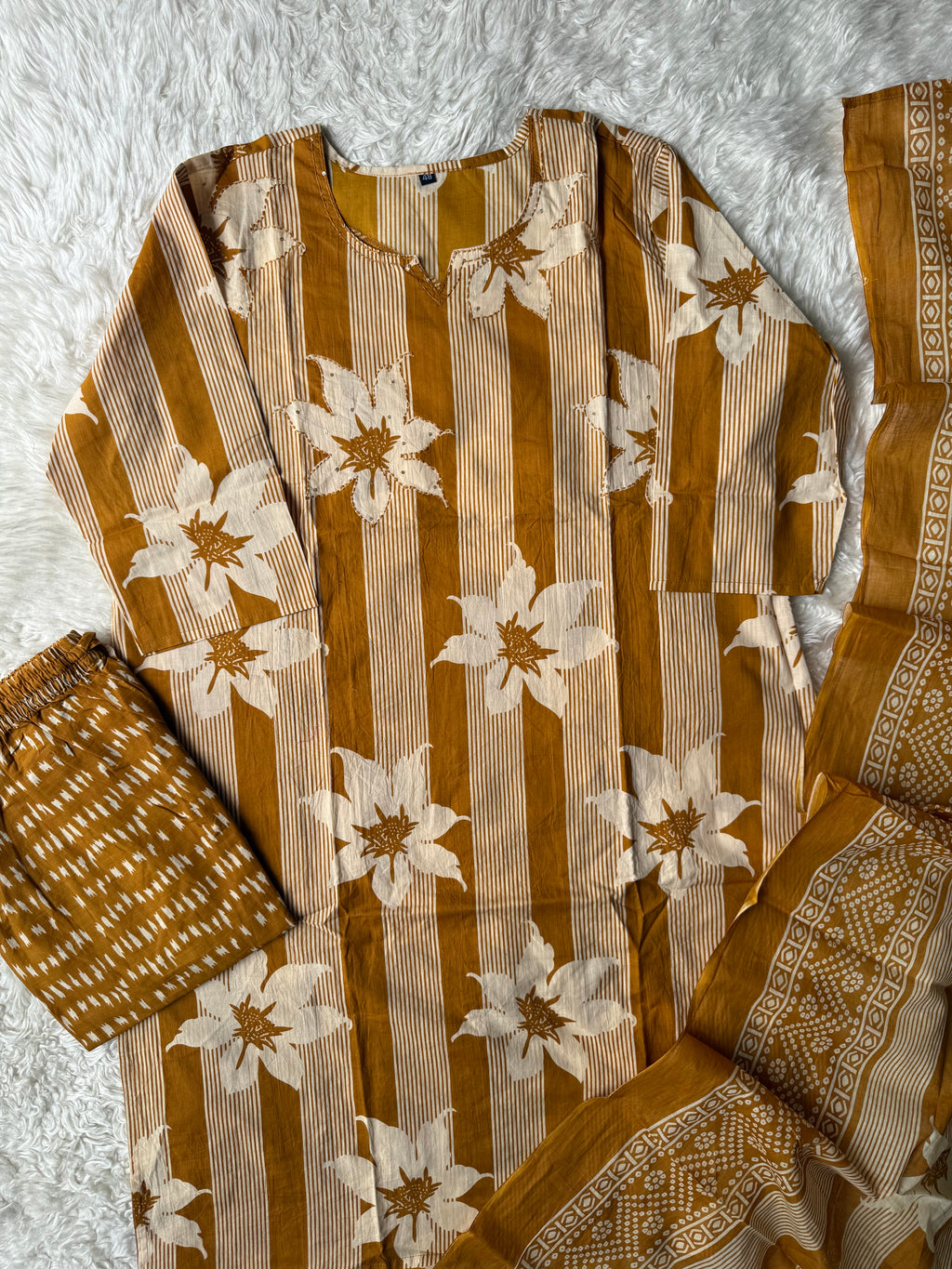 Pure Cotton Kurti Pant Dupatta Set