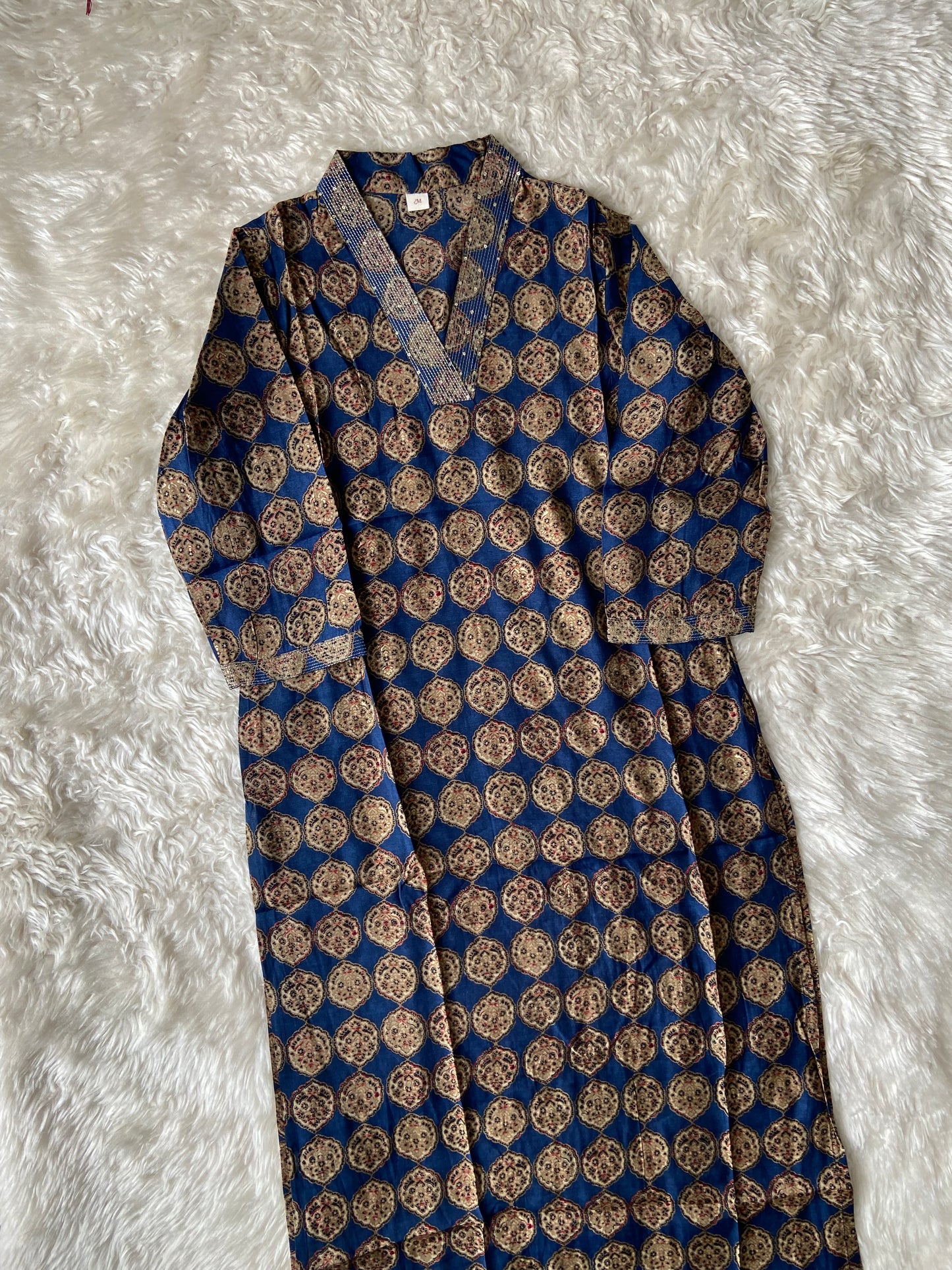Pure Muslin Silk V-Neck kurti
