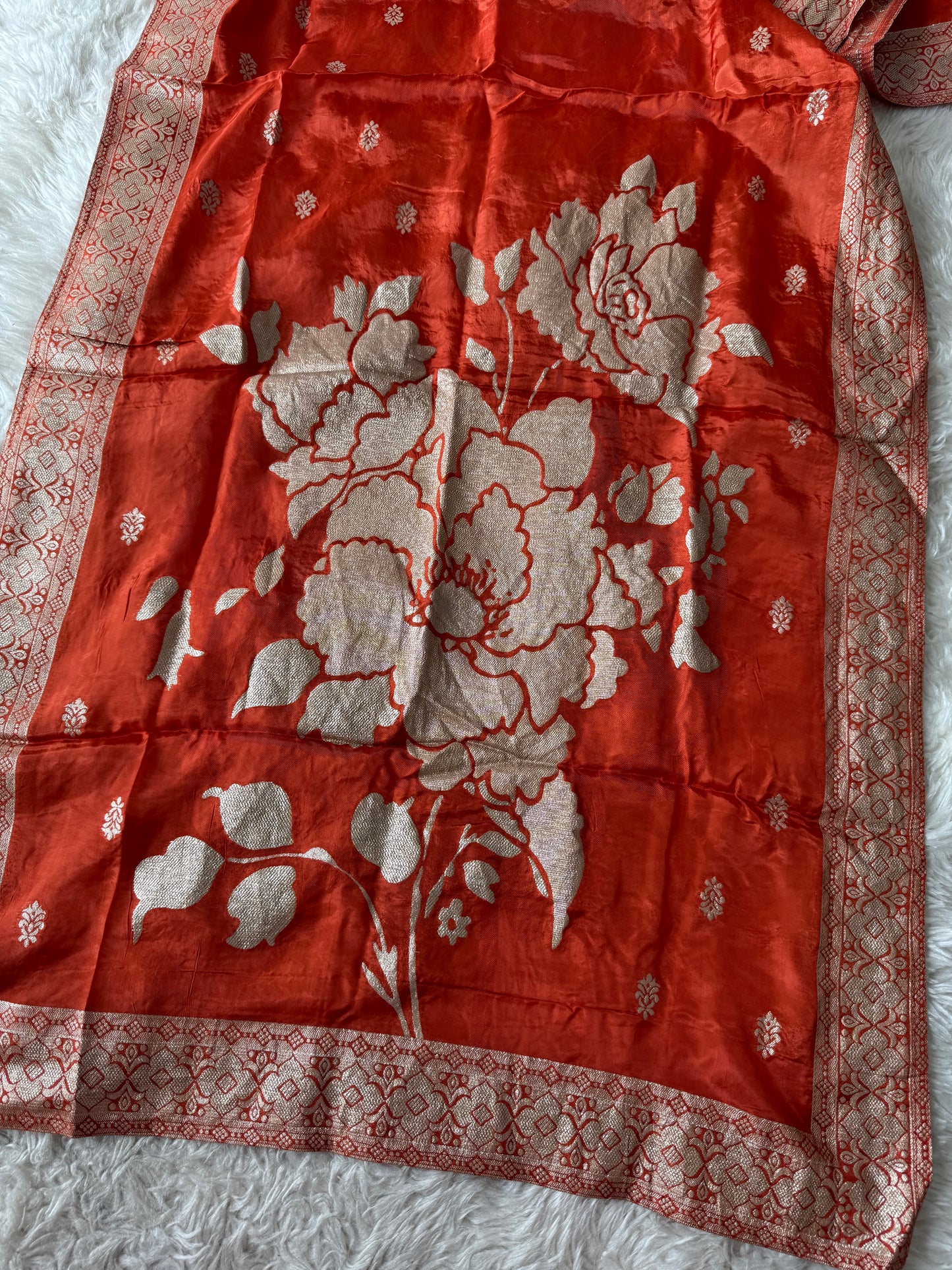 Tissue Shimmer Kurti Pant Dupatta Set