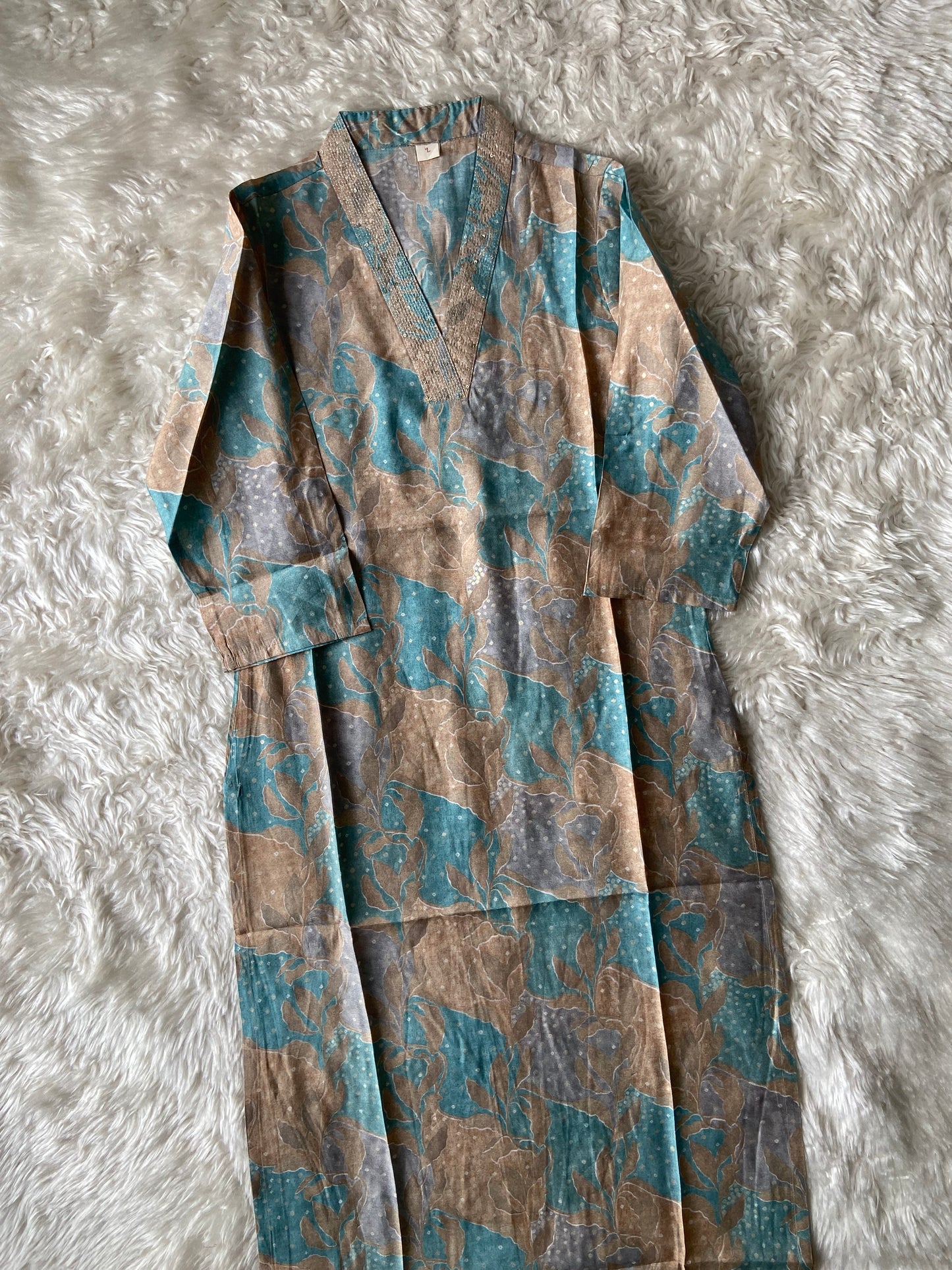 Pure Muslin Silk V-Neck kurti