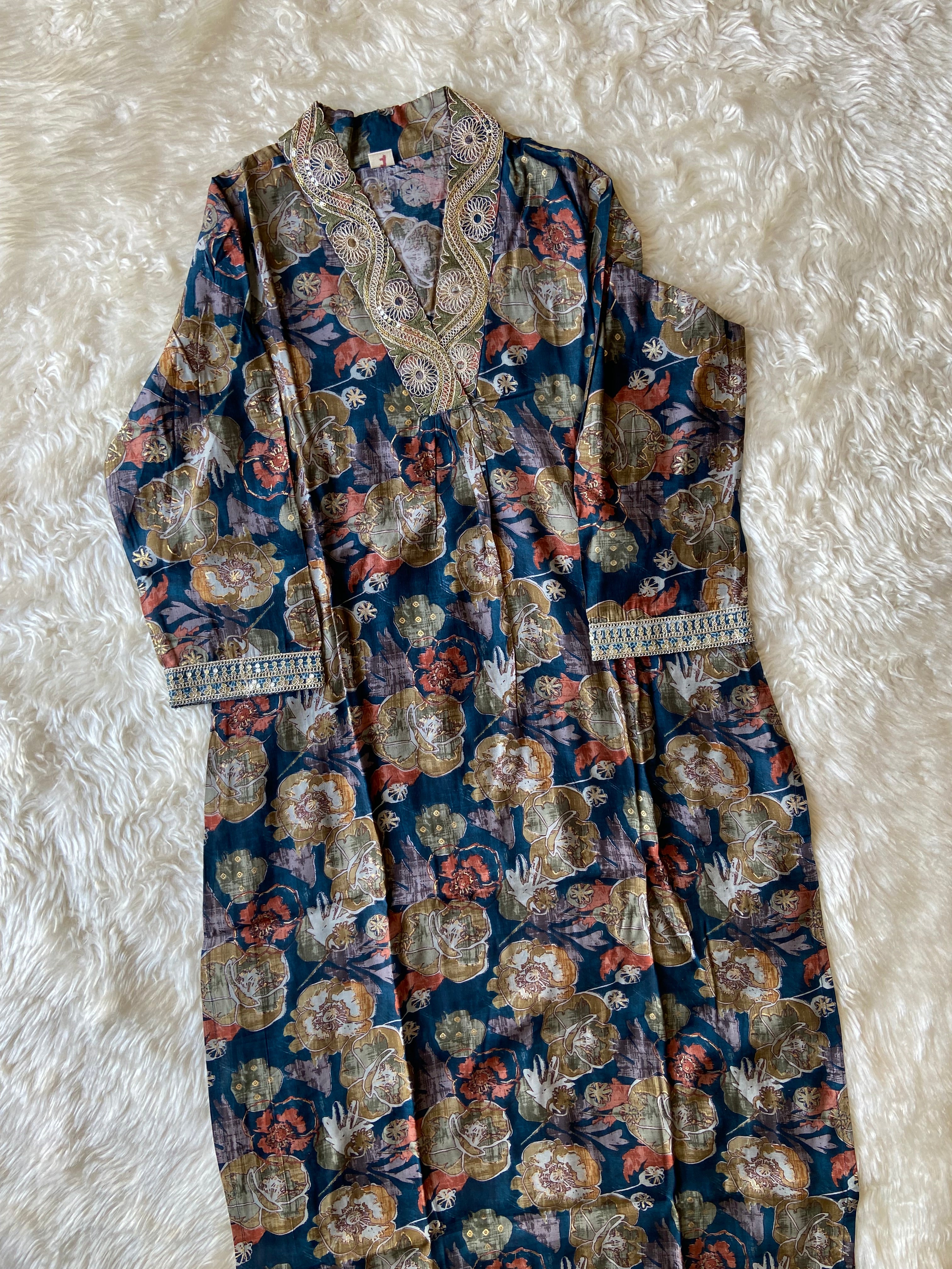 Muslin Silk Kurti Pant Dupatta Set