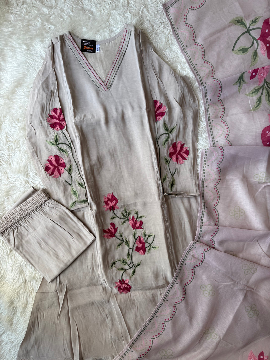 Mul Chanderi Kurti Pant Dupatta Set