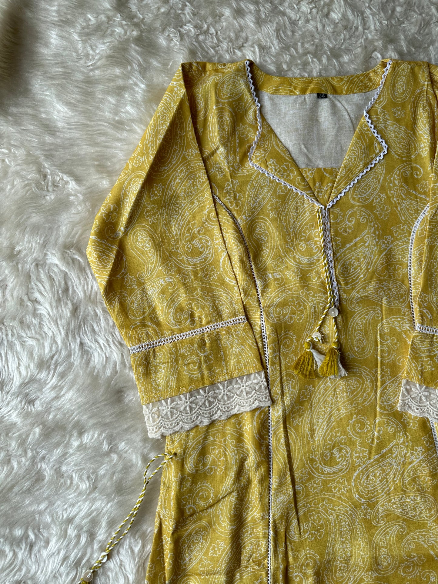 Linen Cotton Lace Details Set