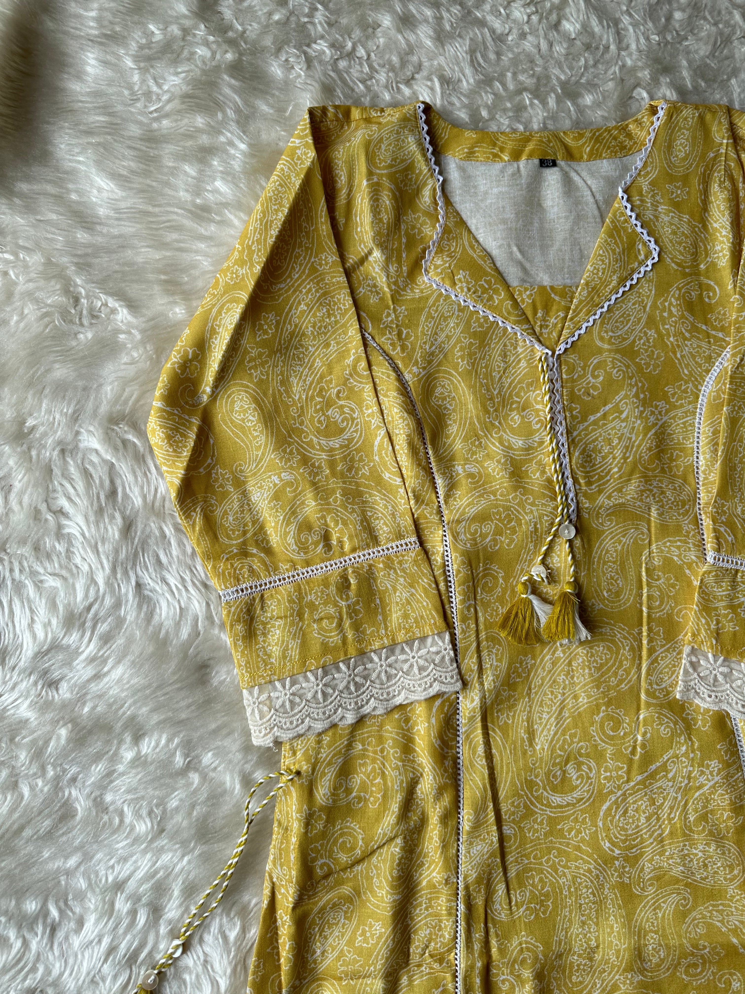 Linen Cotton Lace Details Set