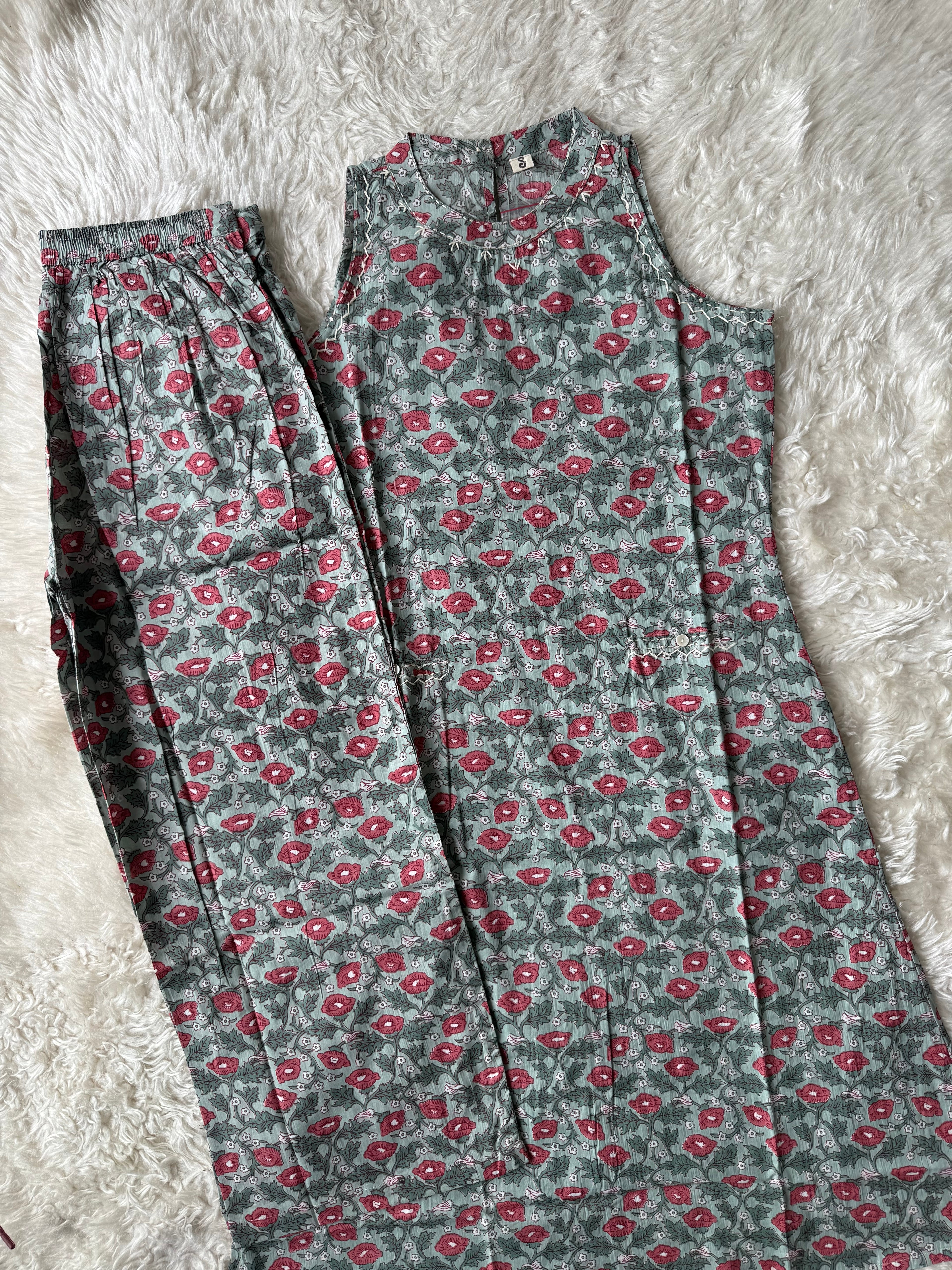 Pure Cotton Sleeveless Kurti Pant Set