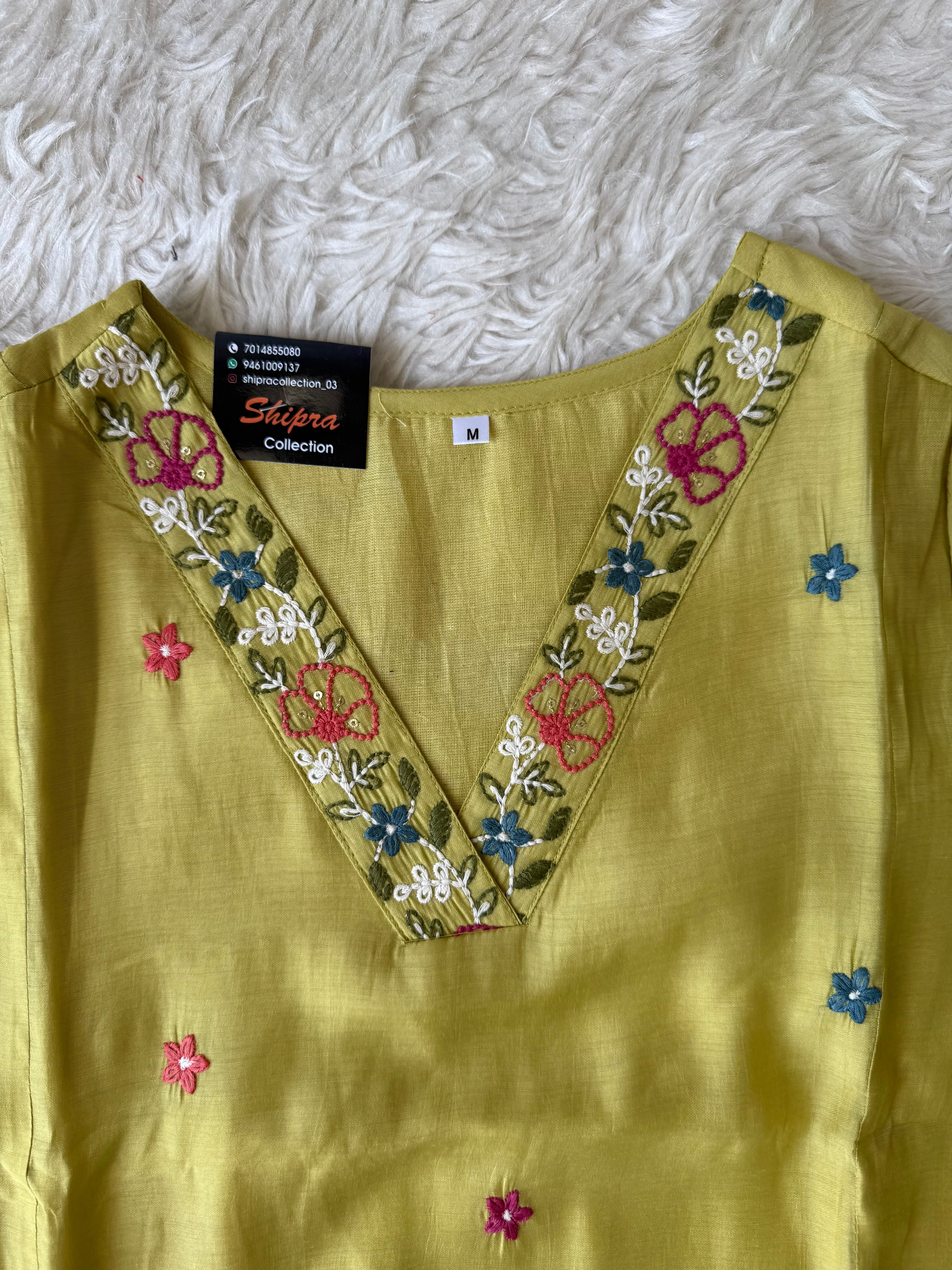Mul Chanderi Kurti Pant Dupatta Set