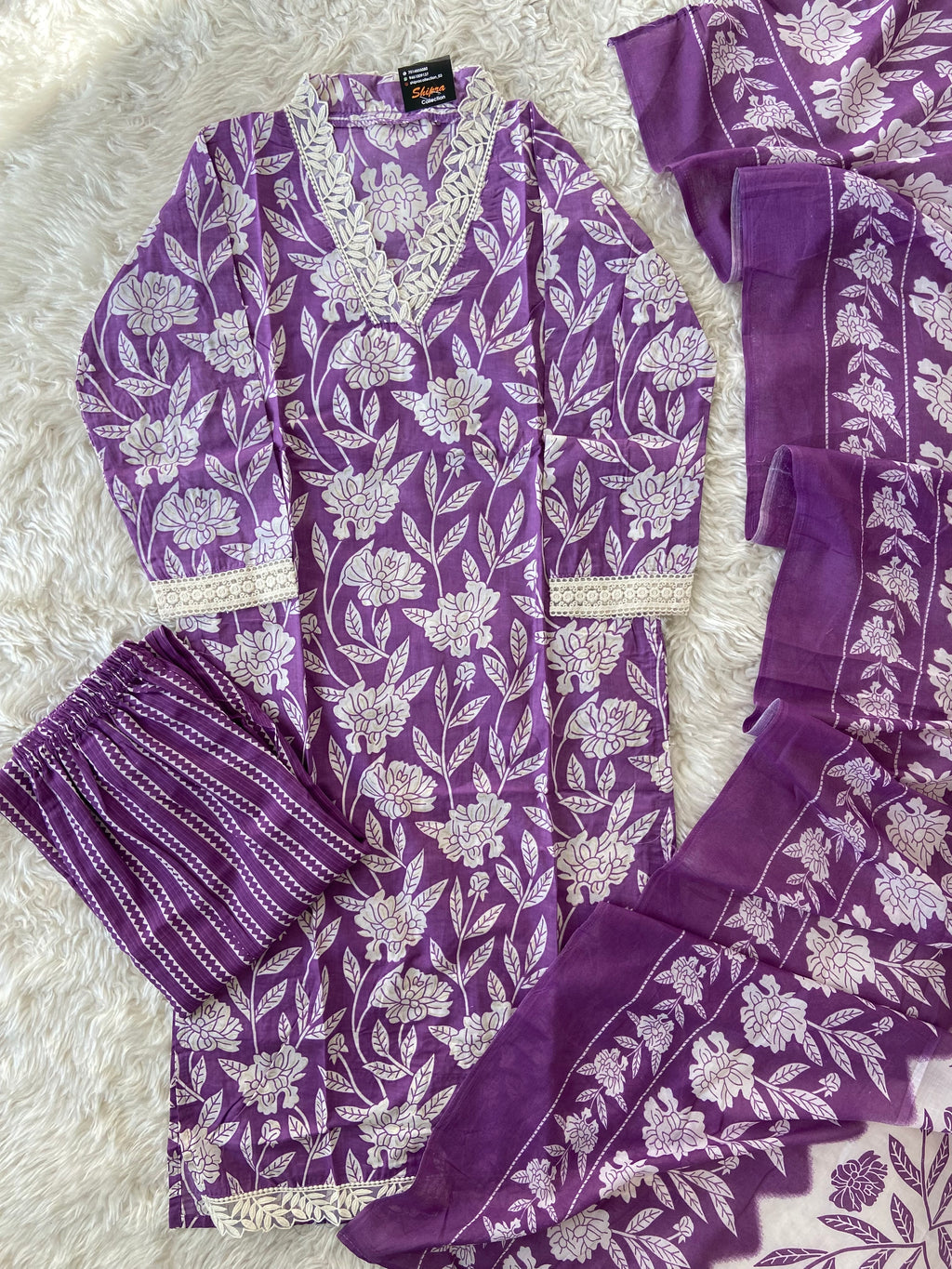 Lace Details Kurti Pant Dupatta Set