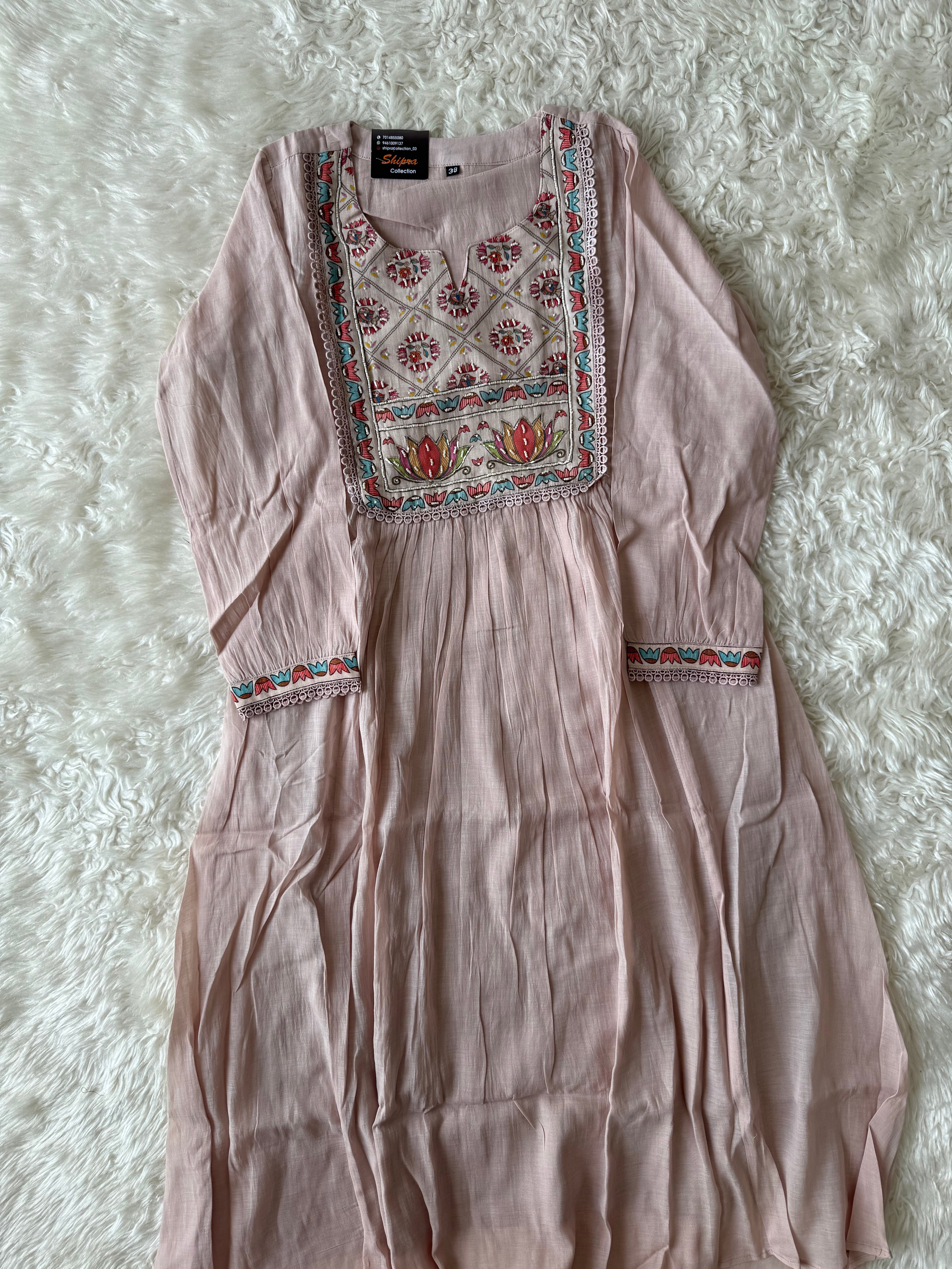 Mul Chanderi Kurti Pant Dupatta Set