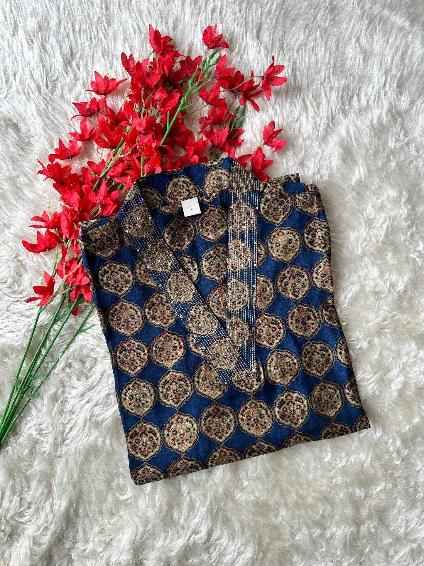 Pure Muslin Silk V-Neck kurti