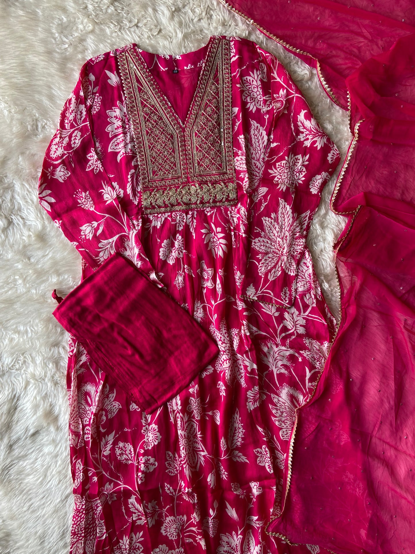 Chinon Kurti Pant Dupatta Set