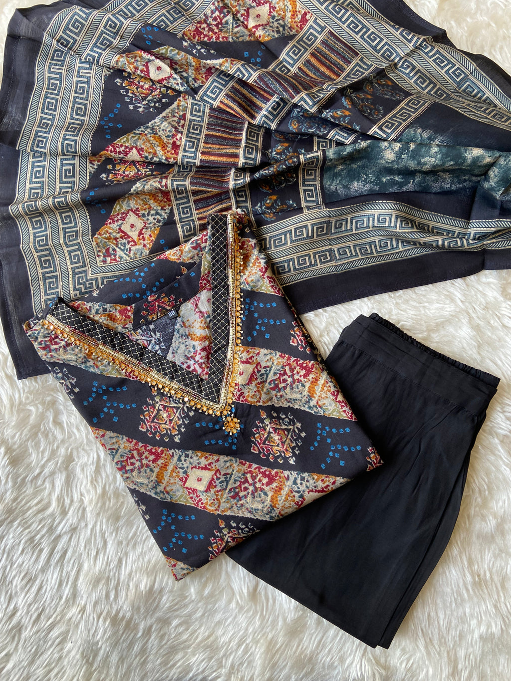 Muslin Silk Kurti Pant Dupatta Set