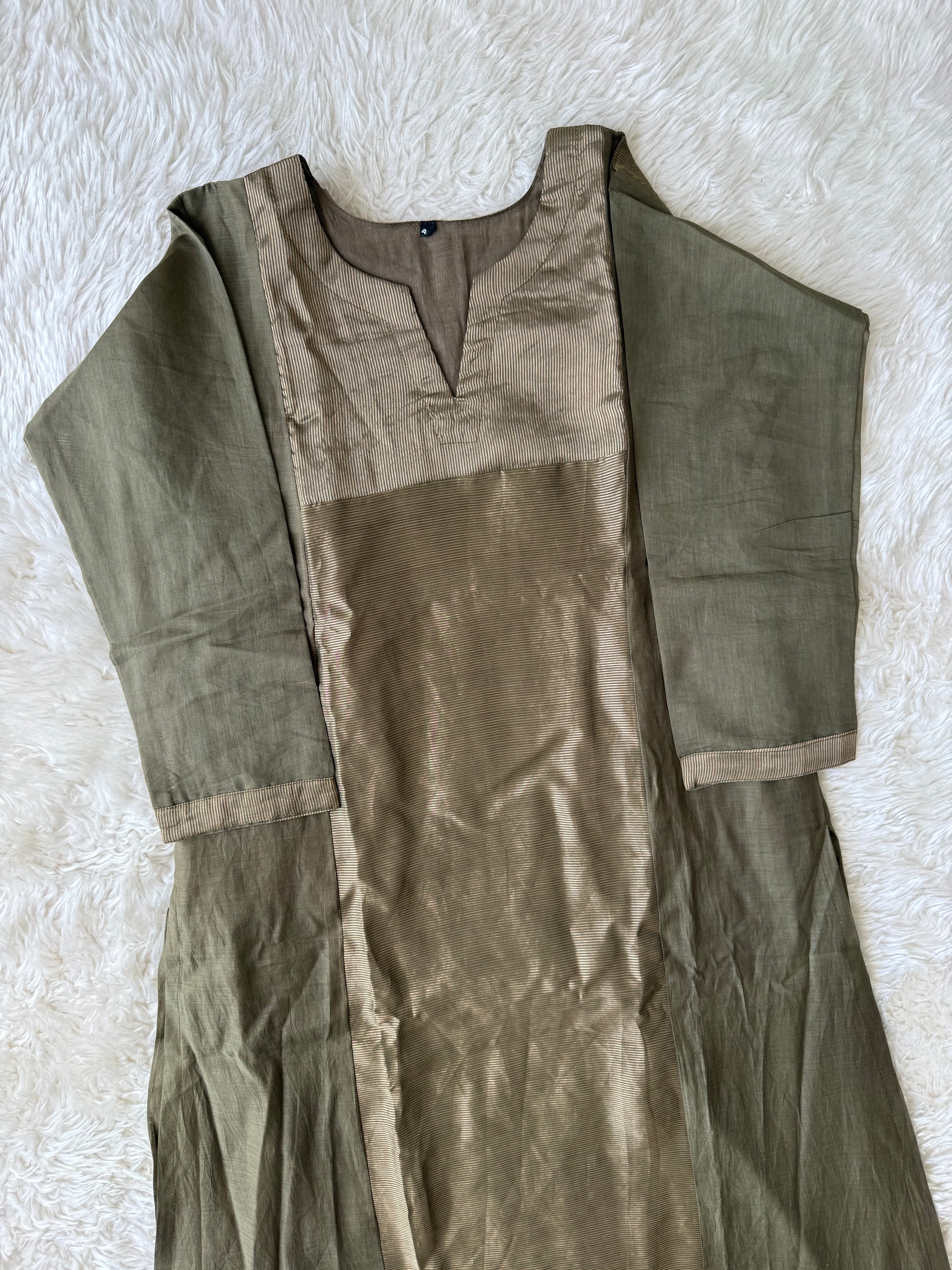 Mul Chanderi Kurti Pant Dupatta Set