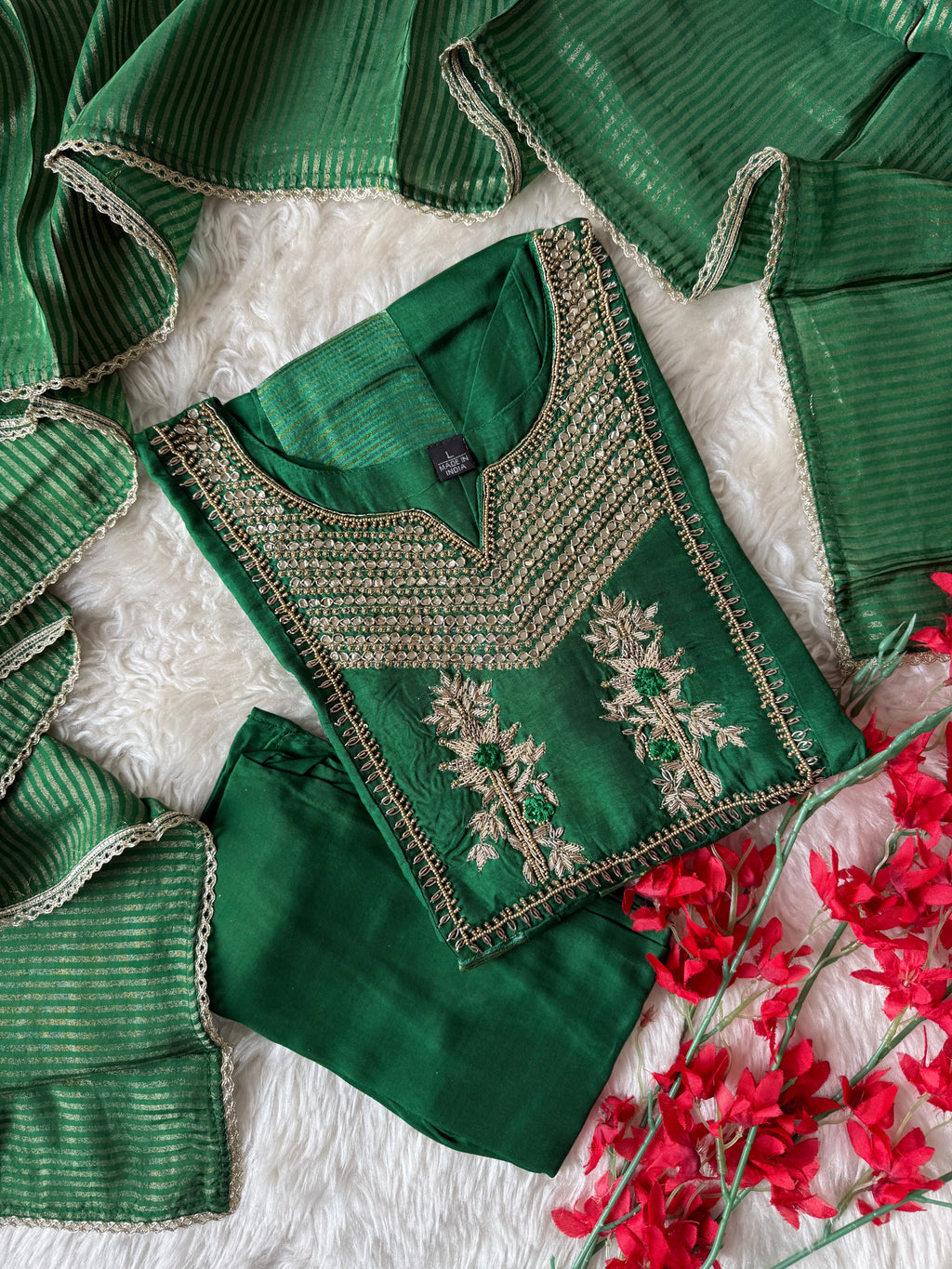Dola Silk Kurti Pant Dupatta Set