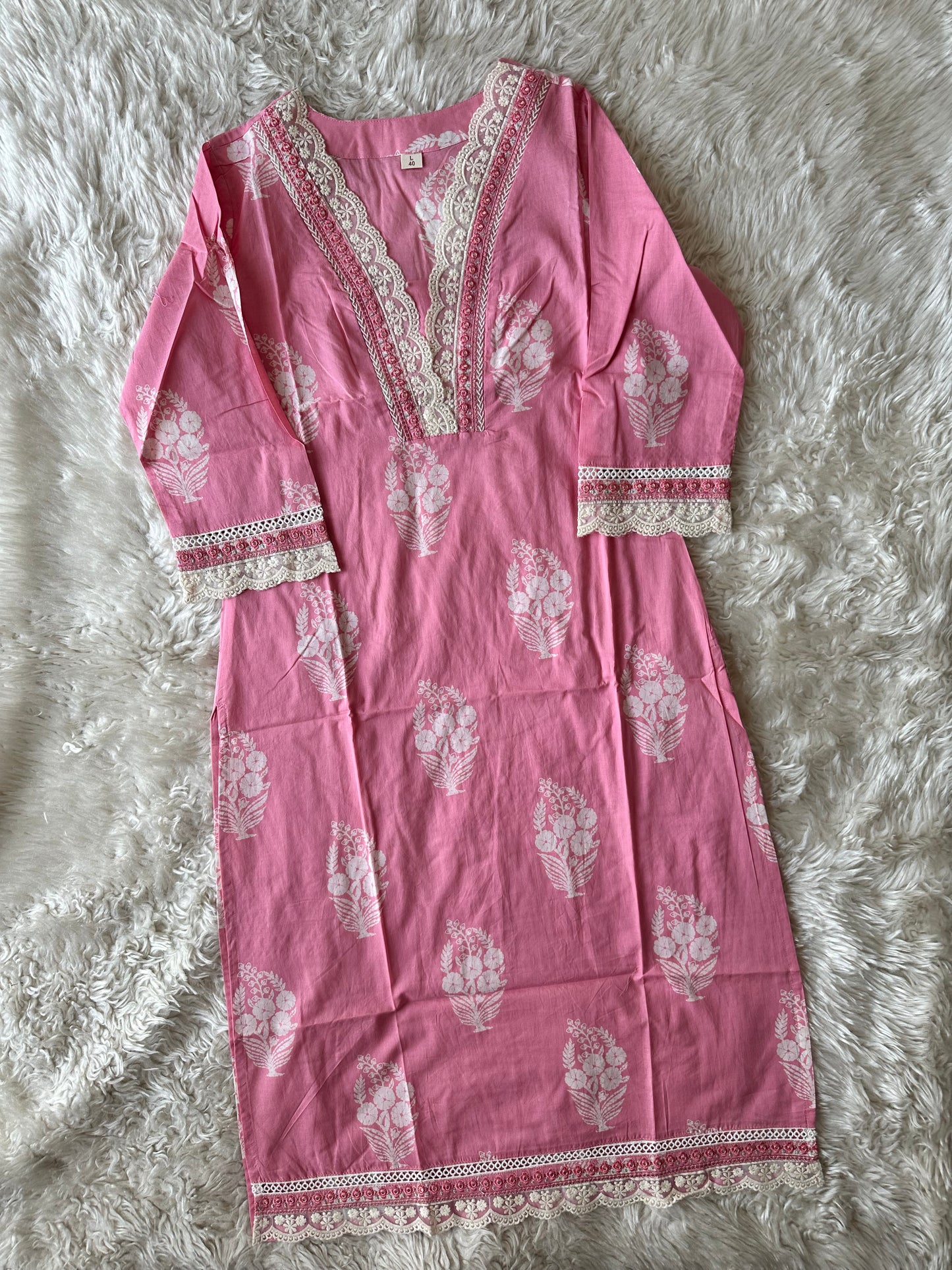 Mul Cotton Lace Details Set