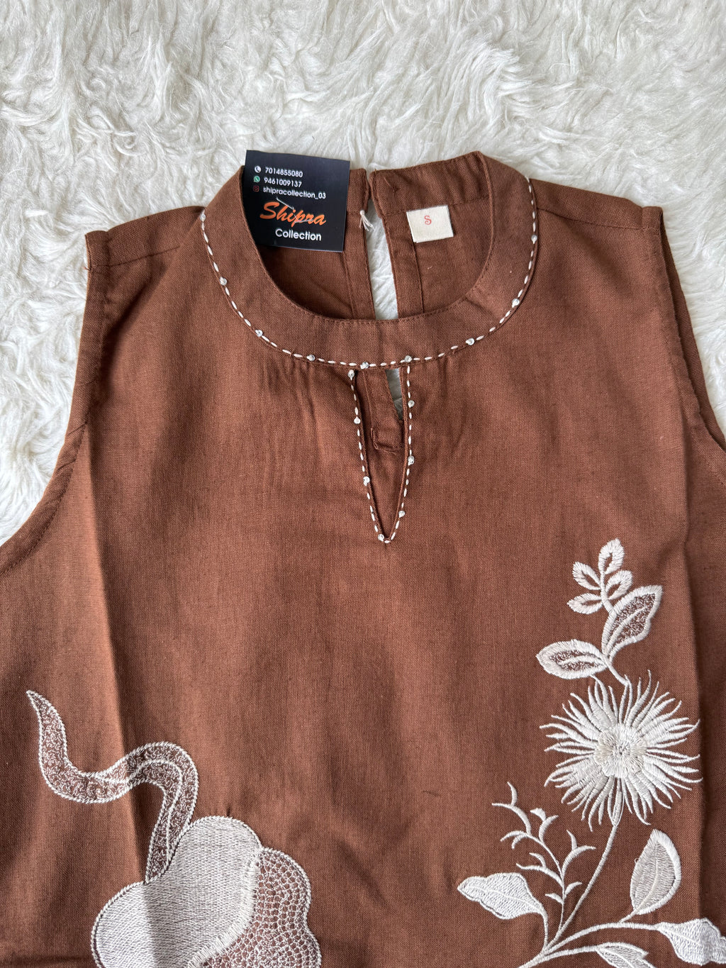 Khadi Cotton Sleeveless Kurti Pant Set