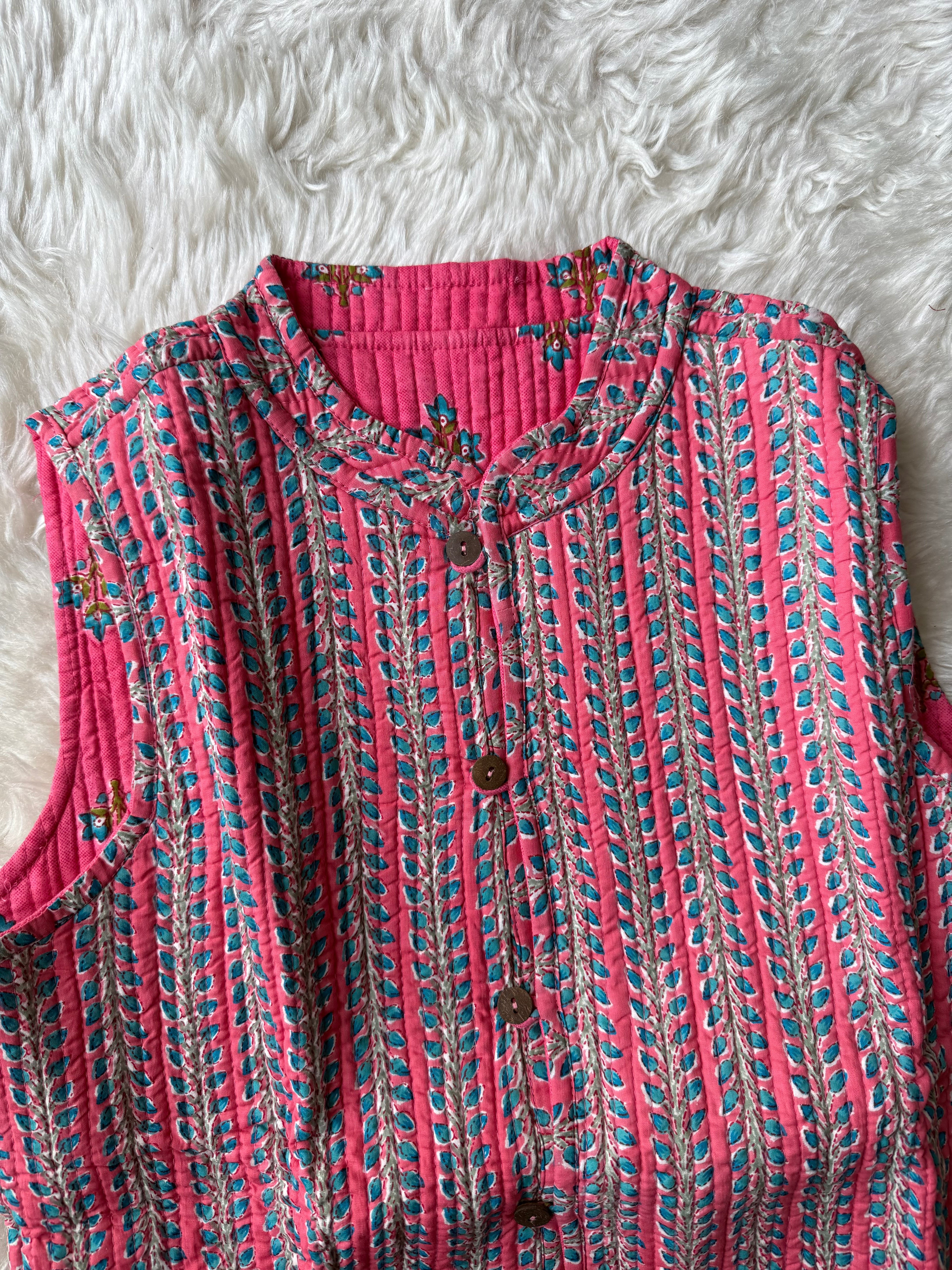 Reversible Quilted Sleevesless Jacket
