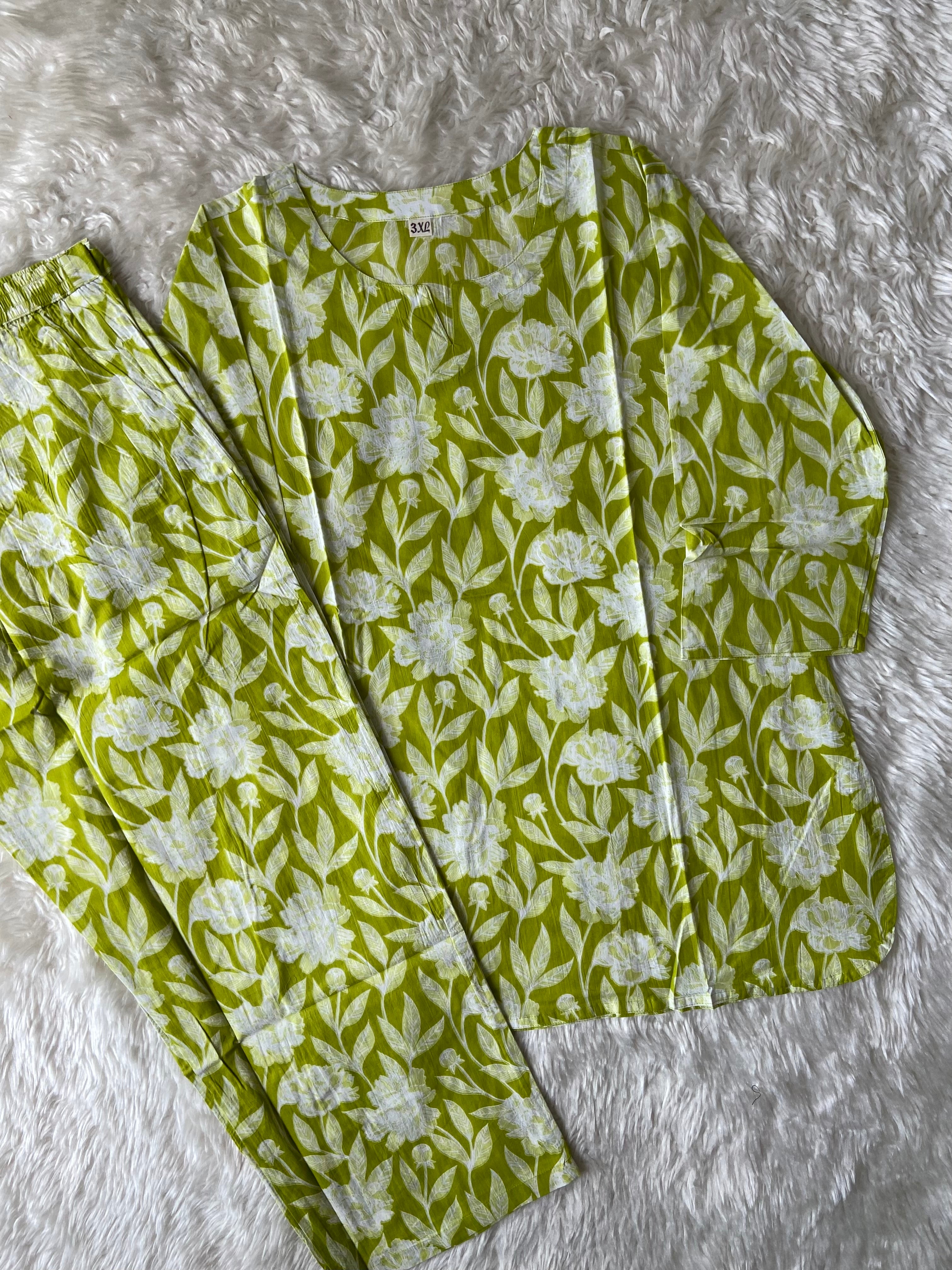 “Plus Size” Lounge Wear