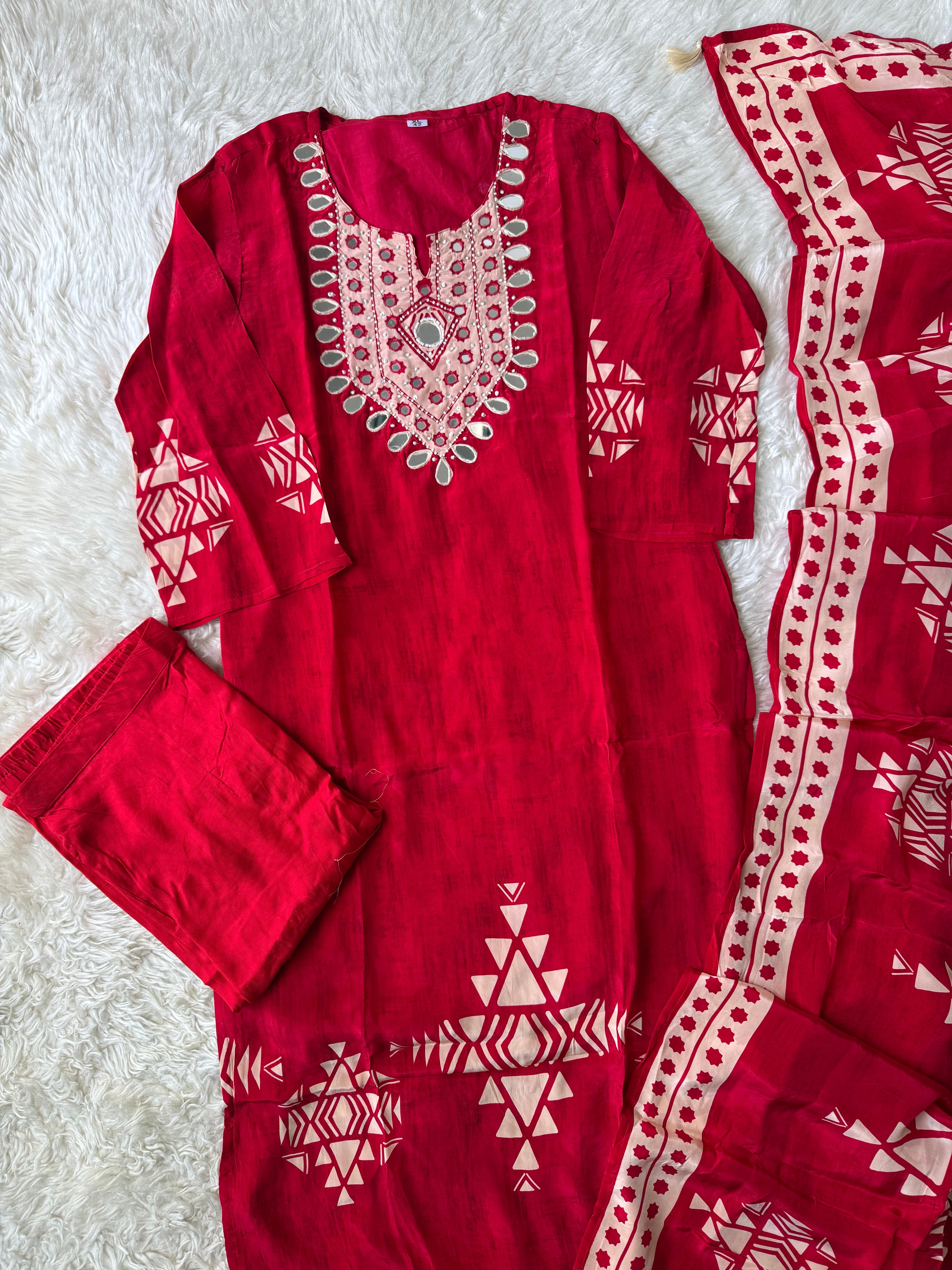 Crepe Silk Kurti Pant Dupatta Set