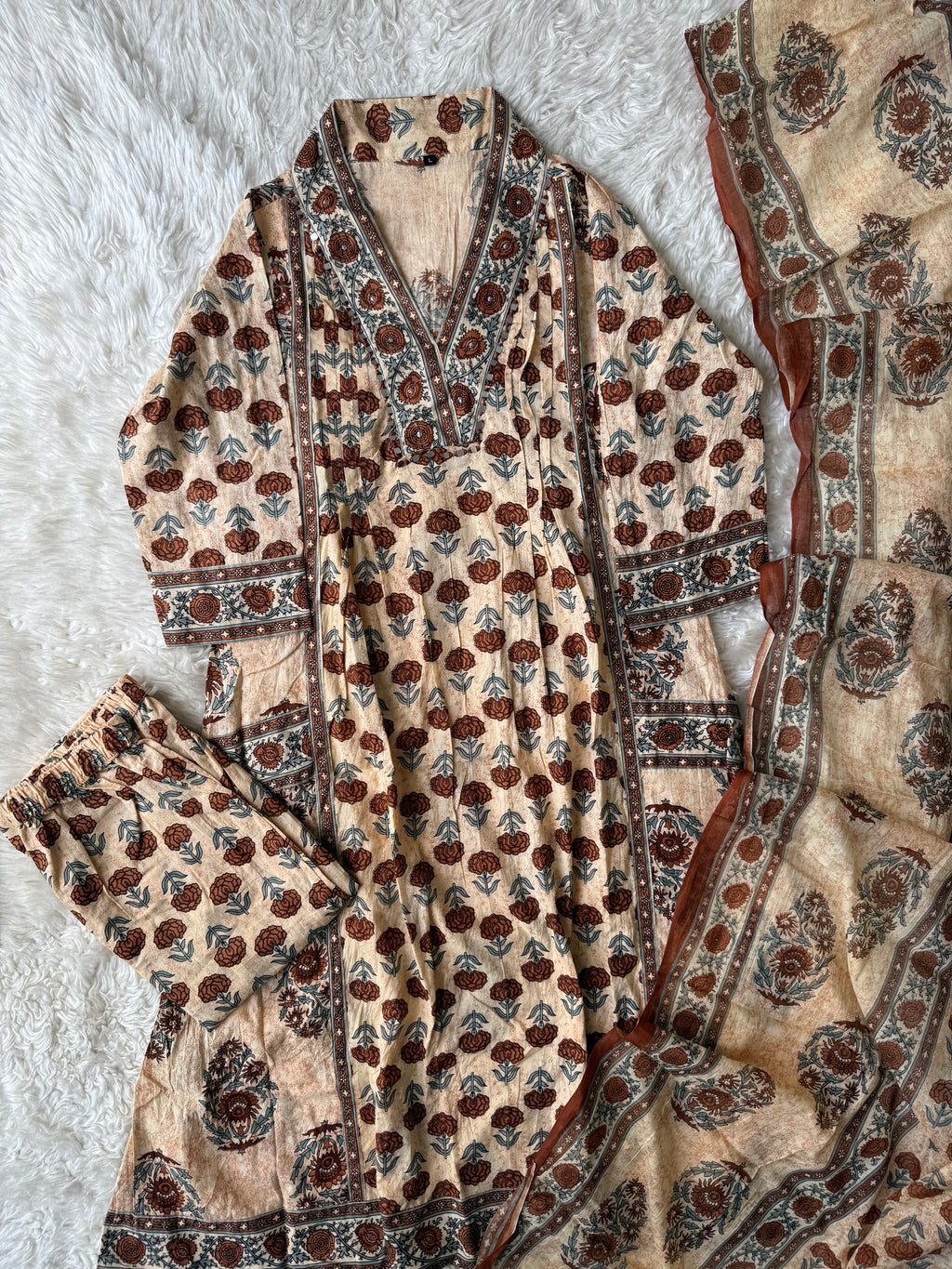 Budget Friendly FLARE Kurti Pant Dupatta Set