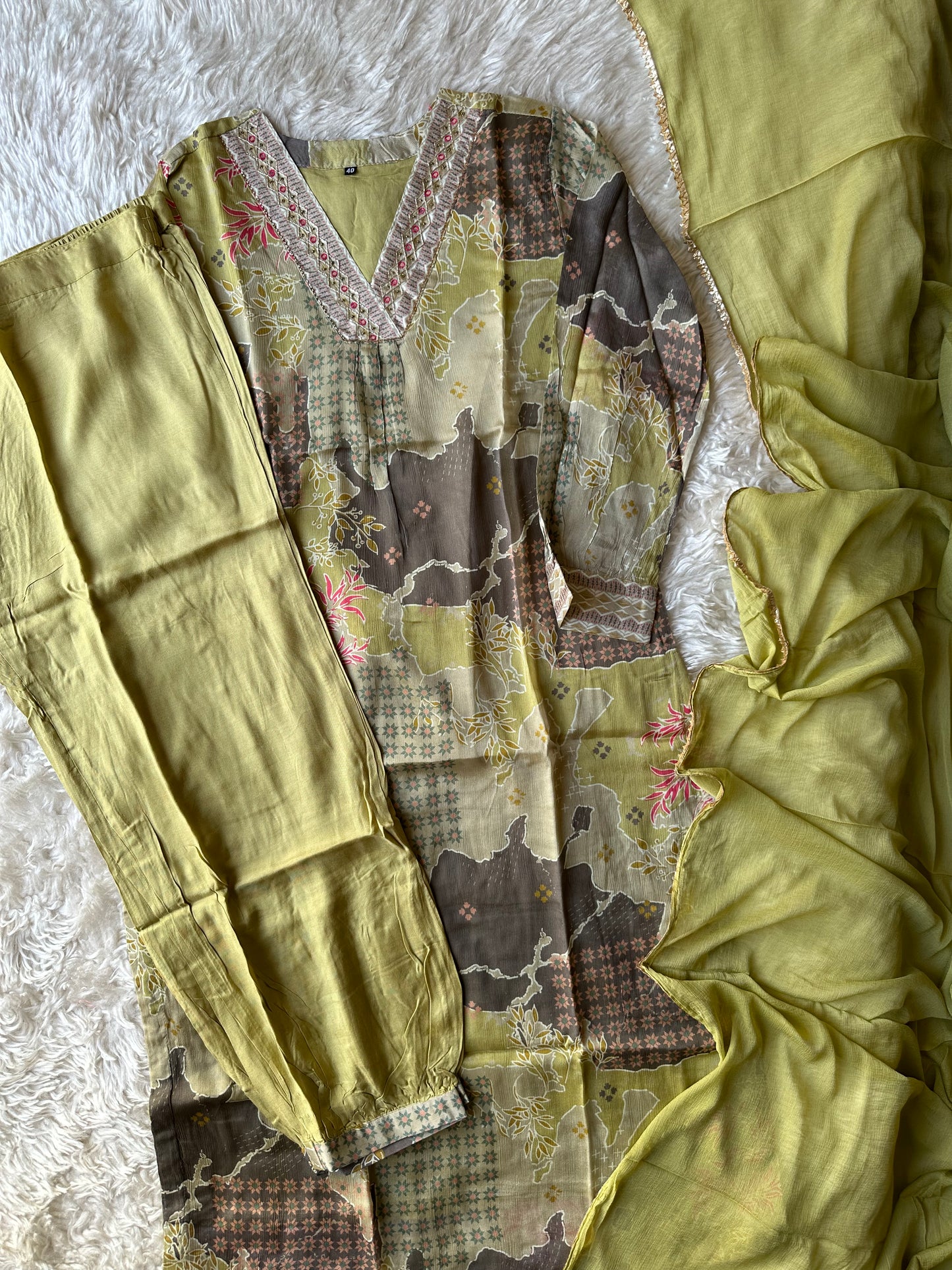 Chinon Kurti Afghani Pant Dupatta Set